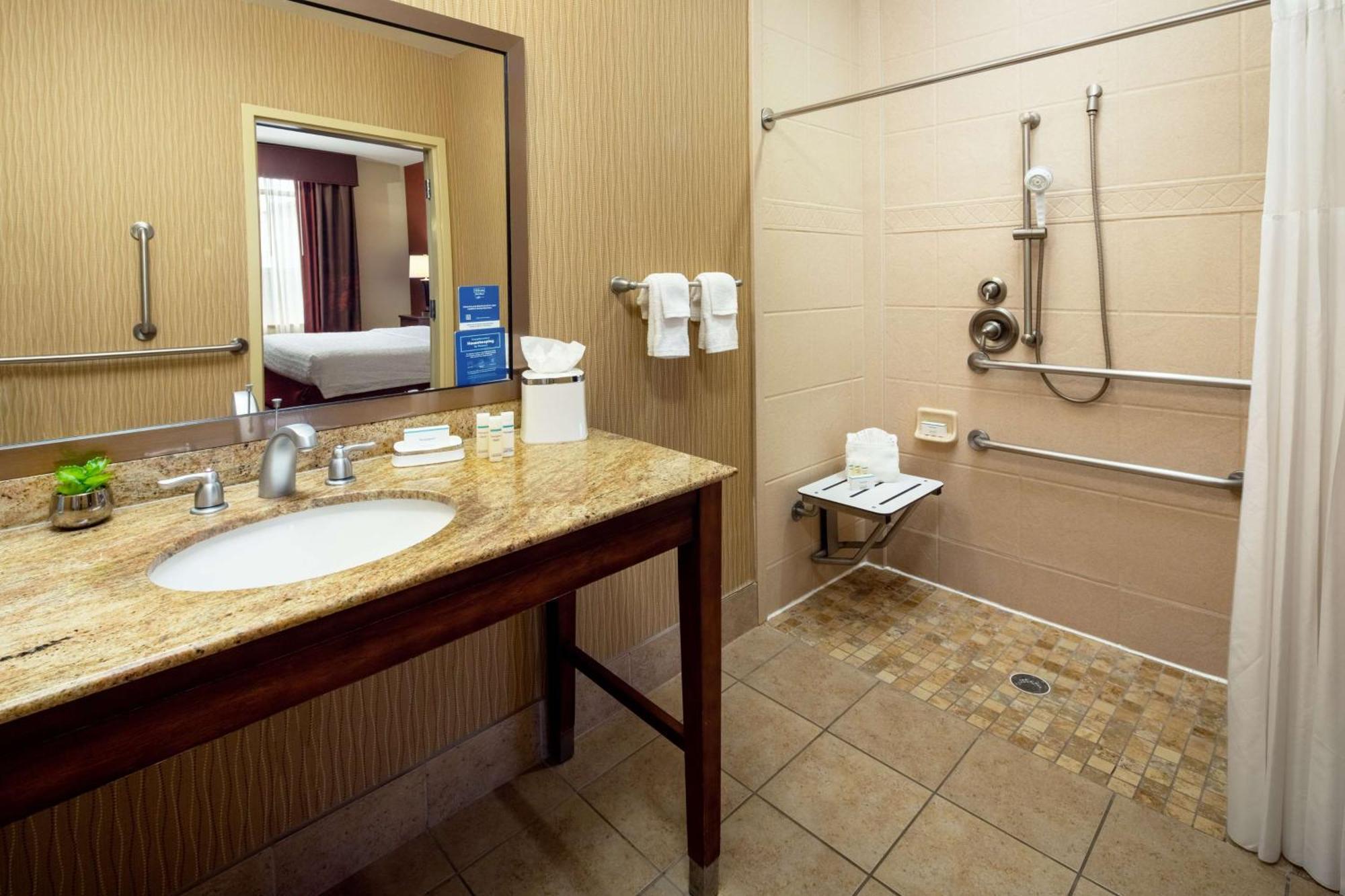 Hampton Inn & Suites Scottsdale At Talking Stick מראה חיצוני תמונה