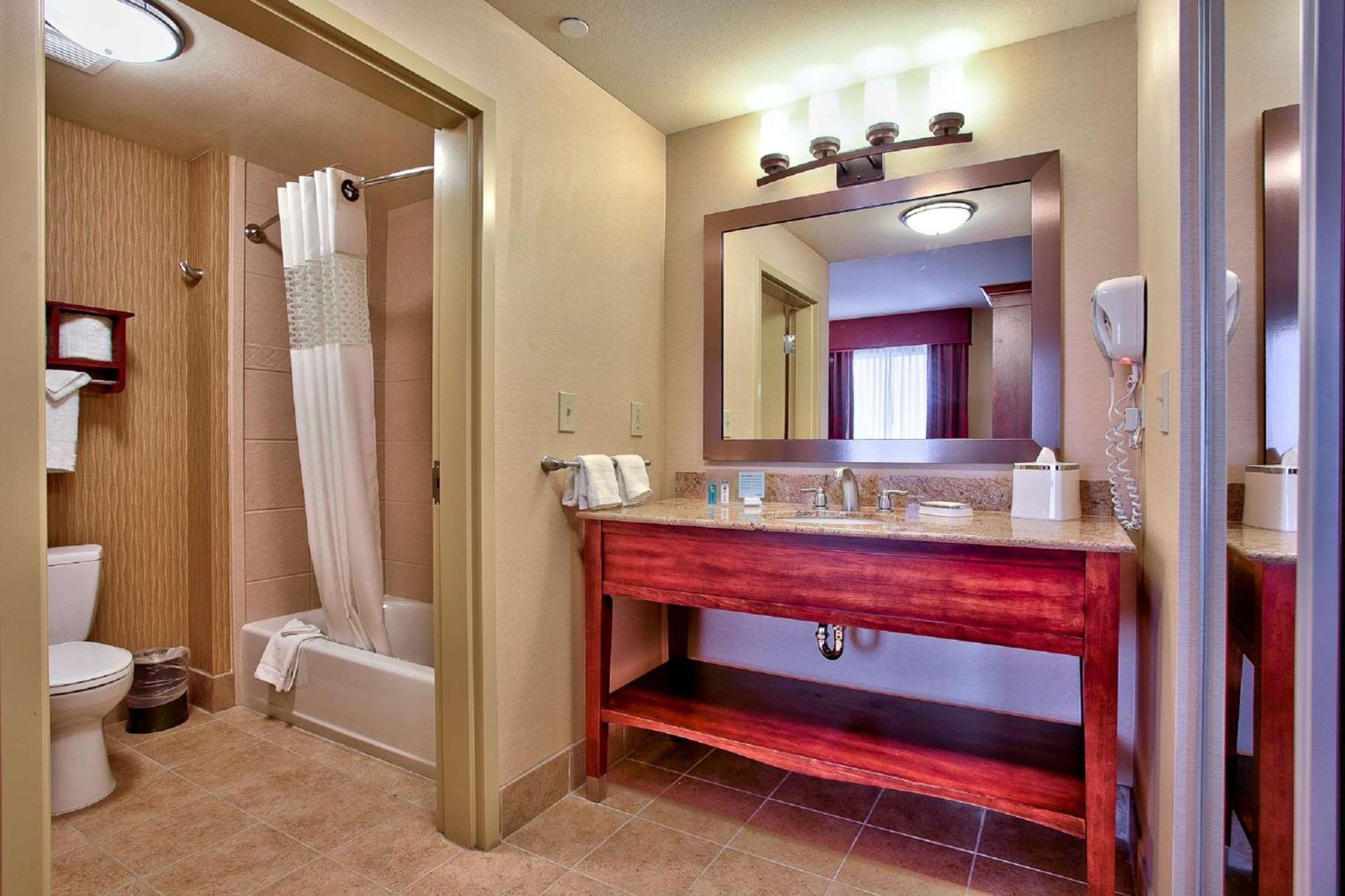 Hampton Inn & Suites Scottsdale At Talking Stick מראה חיצוני תמונה