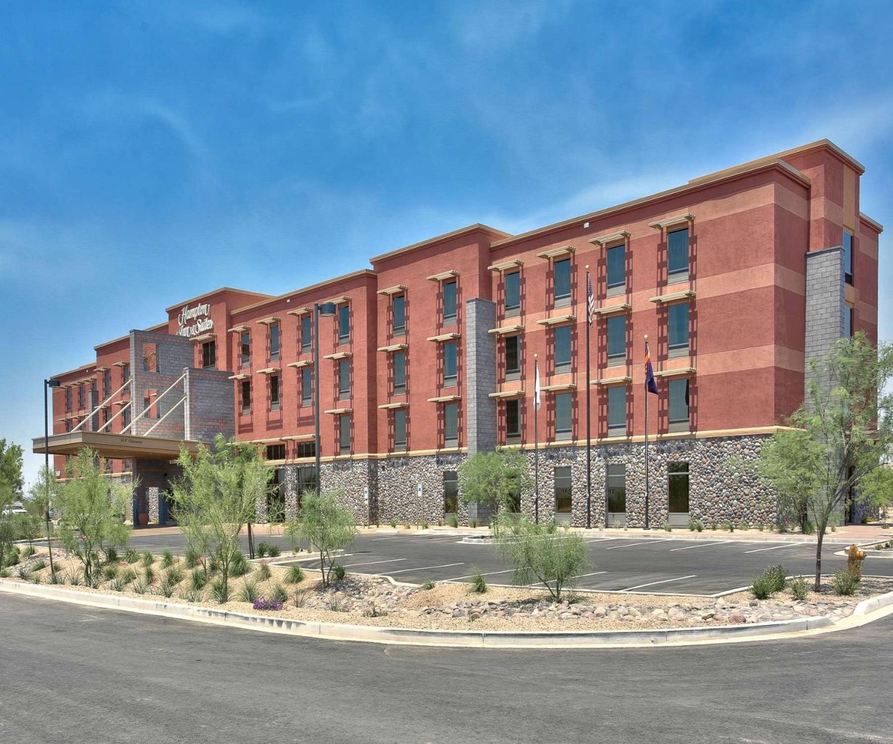 Hampton Inn & Suites Scottsdale At Talking Stick מראה חיצוני תמונה